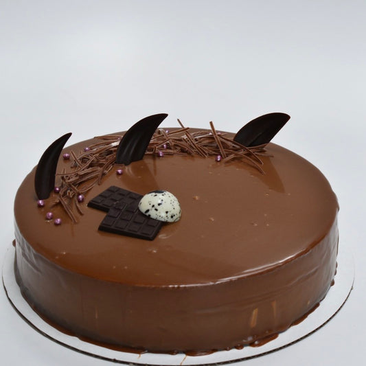 Caramel Milk & Dark Chocolate Cake